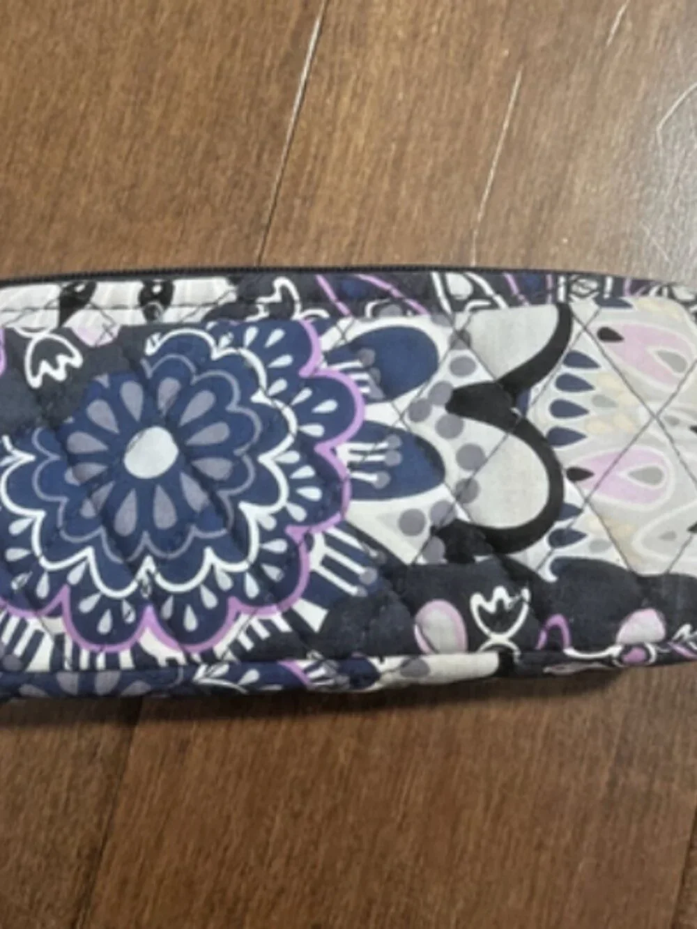 Vera Bradley Cosmetic Case Mimosa Medallion Zip Quilted Travel Bag 8”x3”x1.5”